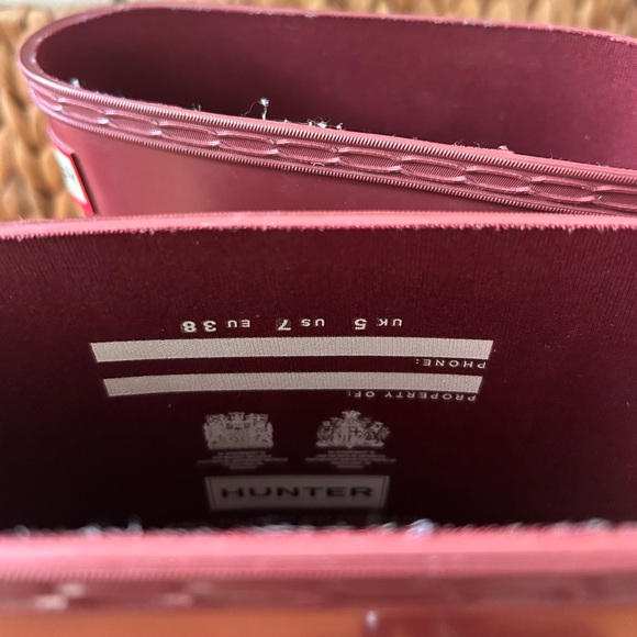 Hunter Boots Original Tall Red Gloss Rain Boot - Size 7 Women’s - Picture 9 of 10